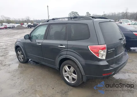 2010 Subaru Forester 2.5X Premium z USA, uszkodzony, nr VIN JF2SH6CC3AH915357